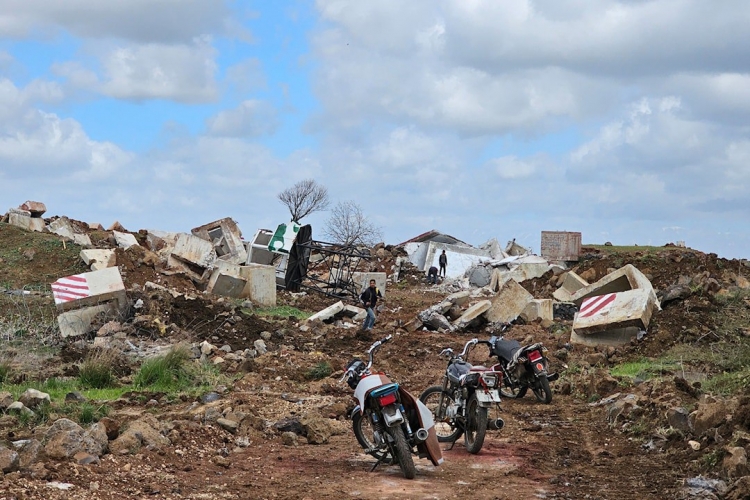 عدوان إسرائيلي على موقع عسكري شرقي الصنمين في ريف درعا