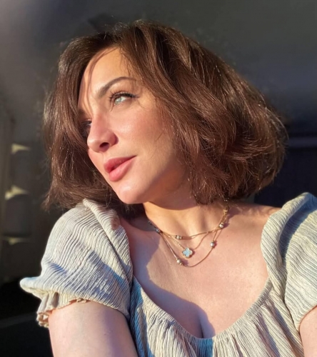 الفنانة سلاف فواخرجي ترد على من نعتوها باللاجئة.. فماذا قالت!!؟