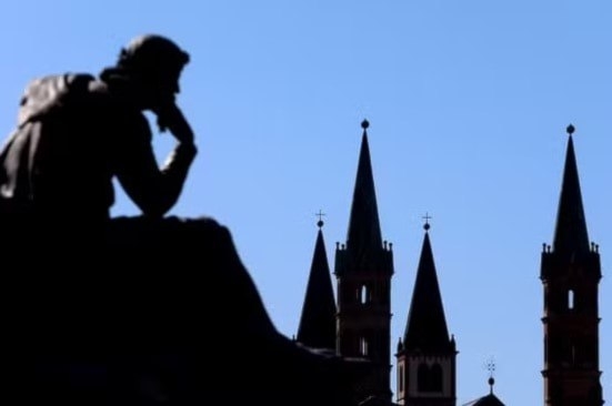 لوموند: لأول مرة.. الملحدون يصبحون الأغلبية في ألمانيا