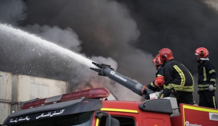 السيطرة على حريق ميناء الشهيد رجائي بعد أن خلف 36 قتيلاً و 1000 مصاب حتى الآن