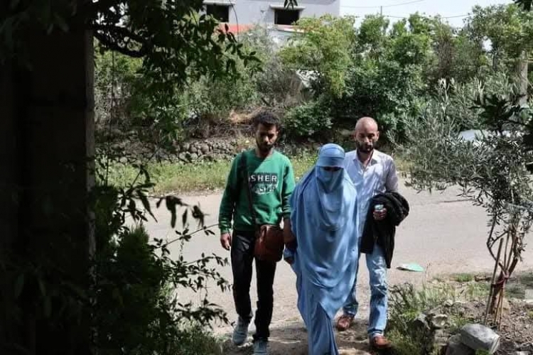 في انتهاك صارخ لحقوق الإنسان.. جريمة خطف فتاة في حمص تتحول إلى “زواج رضائي”