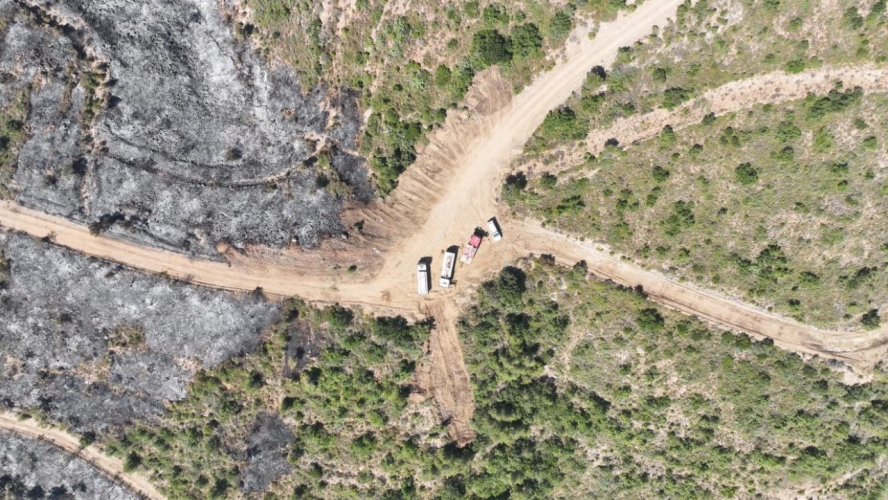 السيطرة على بؤرٍ عدّة للحرائق في قسطل معاف بريف اللاذقية