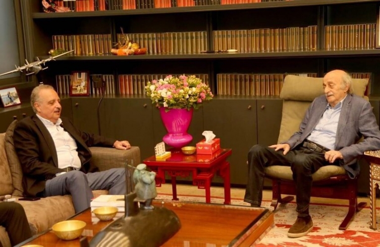 تحركات مكثفة لقادة 