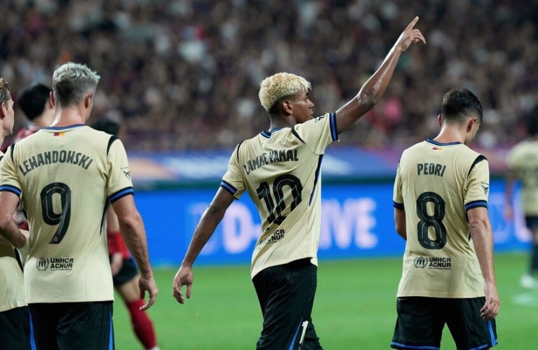 برشلونة يدك شباك مضيفه سيؤول الكوري الجنوبي بسباعية في لقاء ودي