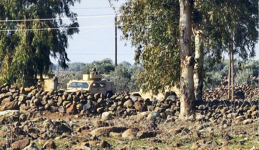 قوة عسكرية للاحتلال تتوغل لريف درعا وتنصب حاجزا لتفتيش المارة