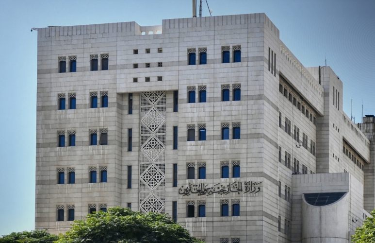 سوريا تدين بأشد العبارات دخول رئيس وزراء الاحتلال الإسرائيلي وعدد من مسؤوليه إلى جنوب البلاد