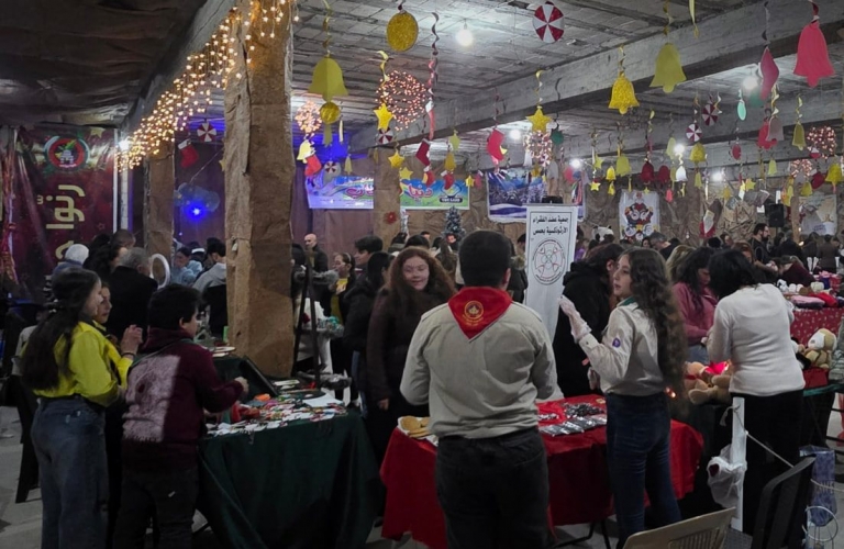 كنيسة القديس جاورجيوس للروم الأرثوذكس في حي الحميدية بحمص معرضاً ميلادياً ضمن فعاليات مهرجان “رنوا جراس”