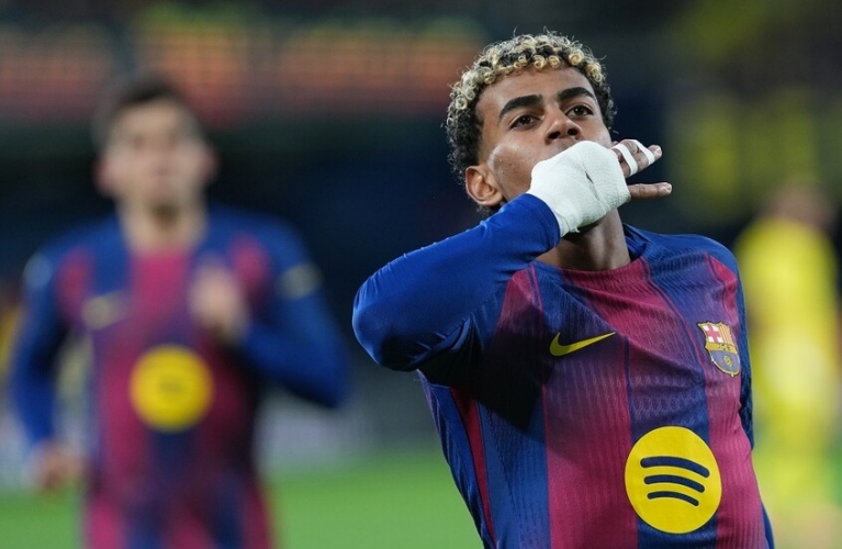 برشلونة يهزم فياريال بثنائية نظيفة في الدوري الأسباني 