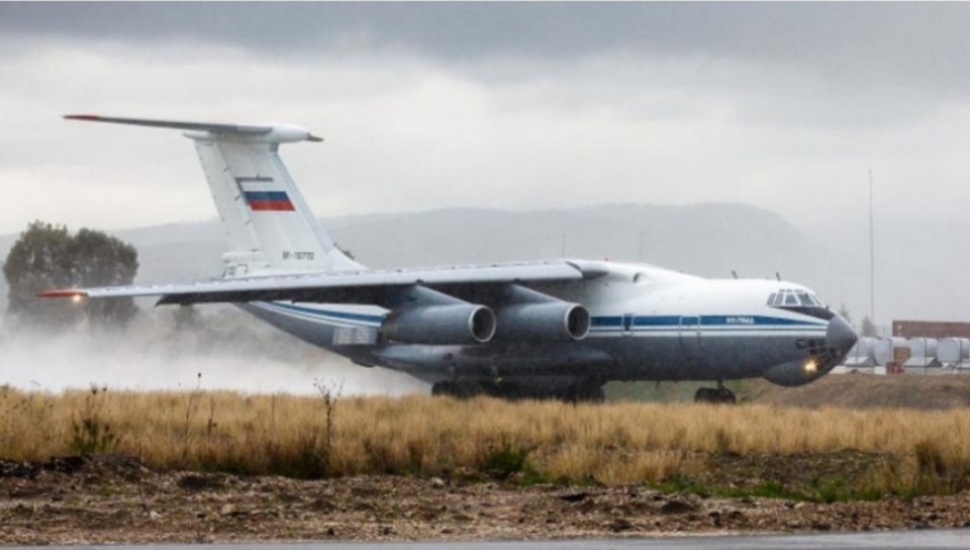 روسيا تباشر بنقل معداتها العسكرية من القامشلي إلى قاعدة حميميم