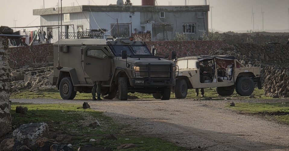 قوات الاحتلال الاسرائيلي تتوغل في ريف القنيطرة الجنوبي وتفتش عدداً من المنازل