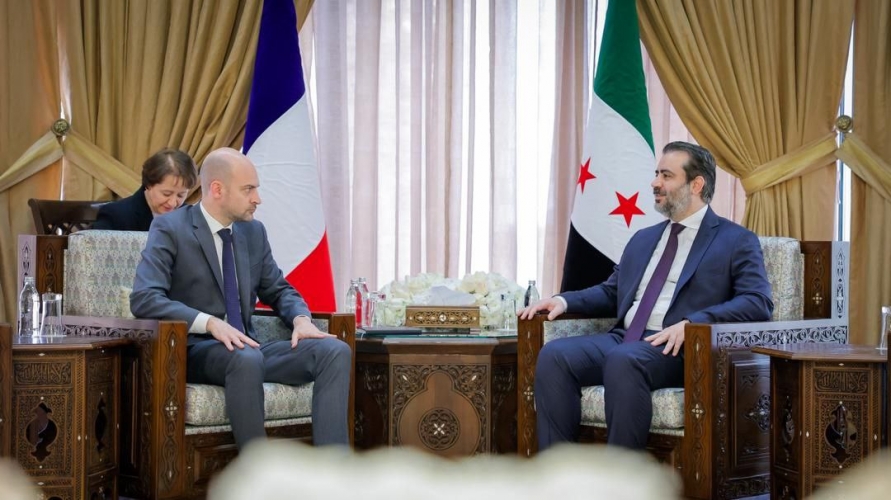 وزير الخارجية الشيباني يبحث مع نظيره الفرنسي في دمشق تعزيز التعاون الثنائي