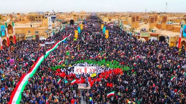 مسيرات حاشدة في إيران إحياء للذكرى الـ47 لانتصار الثورة الإسلامية