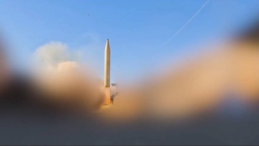 الحرس الثوري الإيراني يطلق وابلاً من صواريخ خرمشهر وخيبر وفتّاح باتجاه إسرائيل