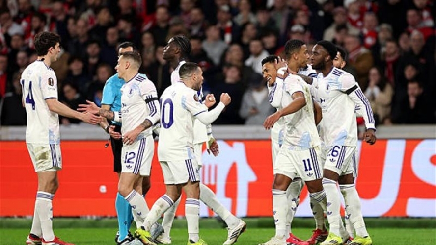 أستون فيلا الإنكليزي يتغلب على مضيفه ليل الفرنسي في ثمن نهائي الدوري الأوروبي