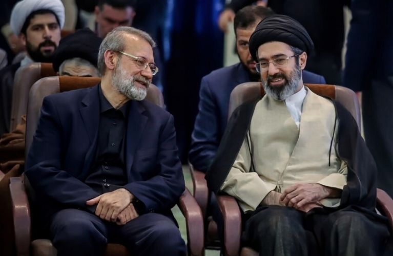 خامنئي معزياً بـ لاريجاني: لكل دم ثمن يجب على القتلة المجرمين دفعه قريباً 