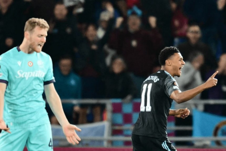 أستون فيلا يتجاوز بولونيا وتعادل بورتو مع نوتنجهام فورست في ربع نهائي الدوري الأوروبي