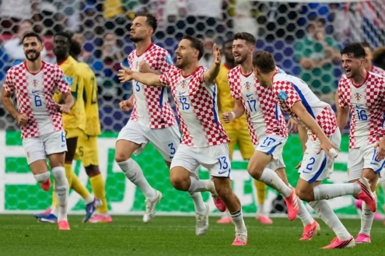 في كأس العالم.. تأهل إنكلترا والكونغو الديمقراطية و فوز الأرجنتين على الأردن وكرواتيا على غانا والكونغو على أوزبكستان وتعادل البرتغال مع كولومبيا والجزائر والنمسا