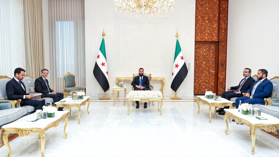 الرئيس الشرع يستقبل المدير العام للوكالة الدولية للطاقة الذرية ووزير الاقتصاد اللبناني في دمشق