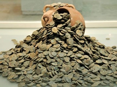 ترميم مجموعة نقدية نادرة تعود للفترتين البيزنطية والإسلامية