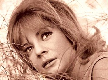 نادية لطفي حزينة جدًا لشائعة وفاتها