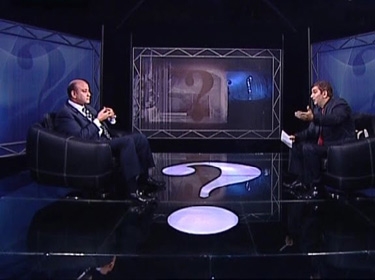 طوني خليفة يفتح النار على عمرو أديب