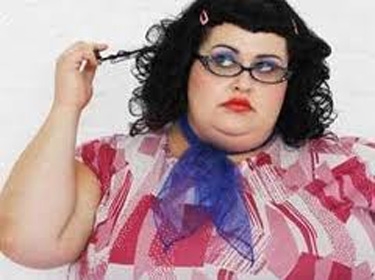 الاستهزاء بالبدينات في فضاء الإنترنت يكلف برازيليين 6500 دولار