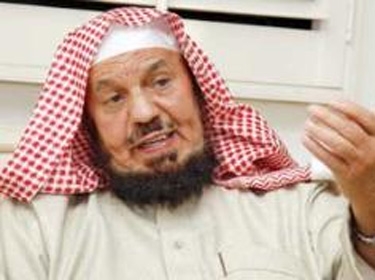 رجل دين سعودي يُحذر من وصف مرض السرطان بـ