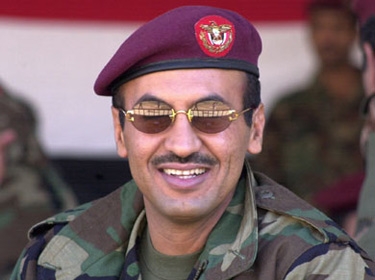 ابن الرئيس اليمني يطرد السفير الفرنسي من صنعاء