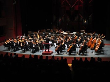 أوركسترا معهد صلحي الوادي في دار الأسد الاثنين القادم