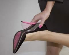  المرأة العربية والكعب العالي