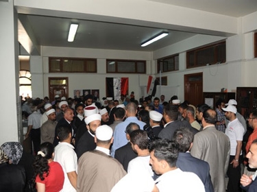 الإعلاميون العرب والأجانب: مشهد إقبال السوريين على مراكز الاقتراع أذهل العالم مجدداً