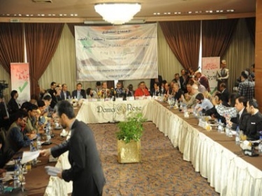 الوفود الدولية: الانتخابات ديمقراطية وشفافة وتبشر بمرحلة جديدة من الاستقرار والوفاق