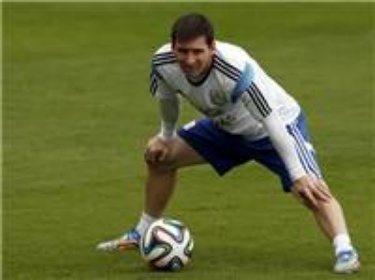 ميسي يحذر نيمار من اللعب ضده في المونديال