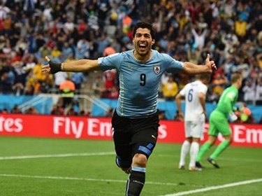 سواريز ينعش آمال الأوروغواي في مونديال البرازيل