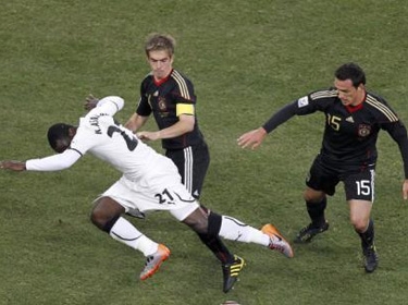 ألمانيا تواجه غانا في لقاء الحسم والثأر بمونديال البرازيل