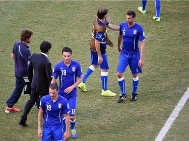 الطليان يتجهون لوسيلة تسليتهم المفضلة بعد الإخفاق في المونديال