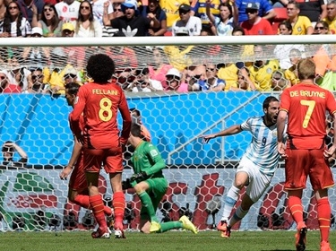 الأرجنتين تعبر إلى المربع الذهبي لمونديال 2014 على ظهر الحصان 