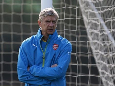 فينجر يشرح استراتيجية آرسنال للتأهل في دوري الأبطال