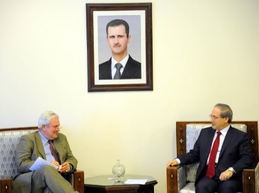 Mikdad discusses with UN official humanitarian situation in Syria