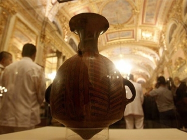 بخطوة غير مسبوقة.. الأرجنتين تعيد آلاف القطع الأثرية المسروقة للإكوادور والبيرو