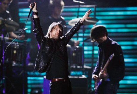 «راديوهيد» تمنح معجبيها أغنية «سبيكتر» كهدية ميلادية