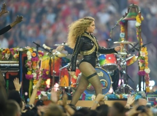 بيونسيه تثير زوبعة اعلامية في نهائي «سوبر بول»