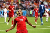 الدنمارك تتجاوز البيرو بصعوبة