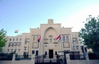 برلمانيون يعترفون: لا نلبّي تطلعات الشارع ولا نملك أقلاماً خضراء!