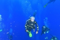 بريطاني في الـ 95 من العمر يحطم رقمه القياسي كأكبر غواص