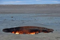 بالصور.. بوابة الجحيم في لقطات جوية