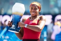 الأمريكية كوكو غوف تحرز لقب بطولة سينسناتي للتنس