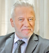 بعد بتر ساقه بسبب السكّري .. وفاة الفنان اللبناني فادي إبراهيم عن عمر 67 عامًا