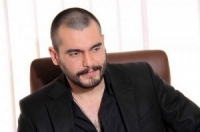 سامر اسماعيل: زوجتي شريكة نجاحاتي وتملك فضلاً كبيراً فيها