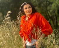 جيني إسبر تشارك جمهورها بصور في الطبيعية اللبنانية